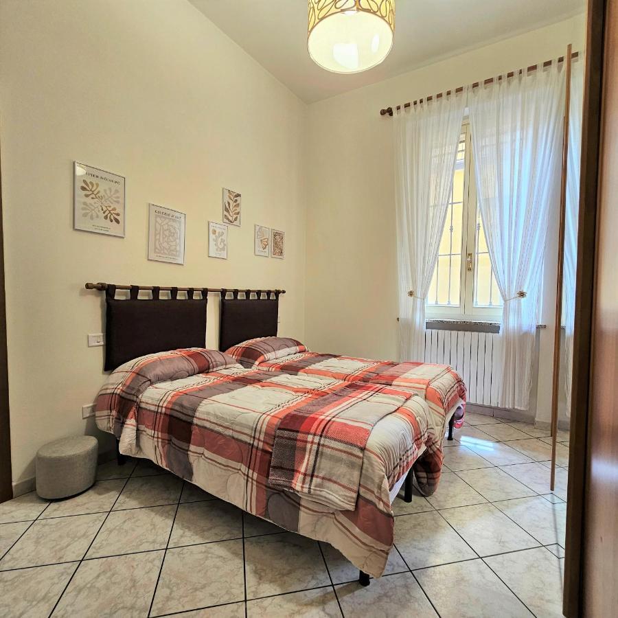 Casa Oltrepo Fresco Centrale Ma Silenzioso Parcheggio Interno Casteggio Esterno foto